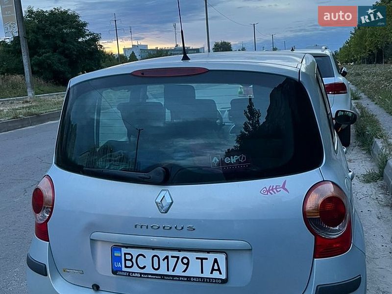 Хэтчбек Renault Modus 2006 в Львове