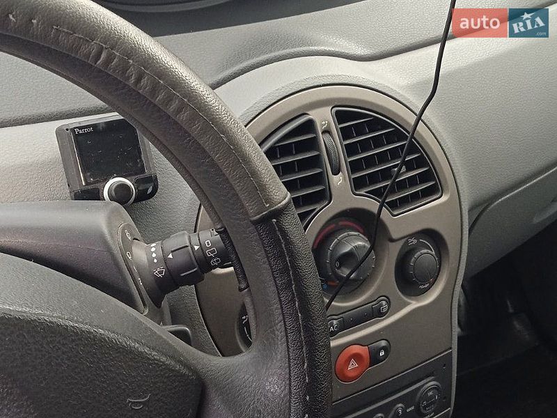 Хэтчбек Renault Modus 2007 в Днепре