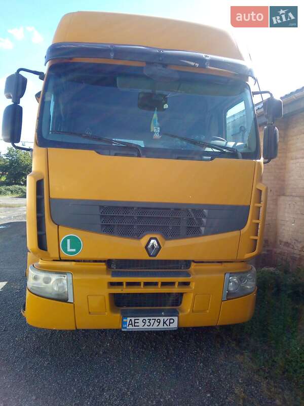 Тягач Renault Premium 2008 в Киеве
