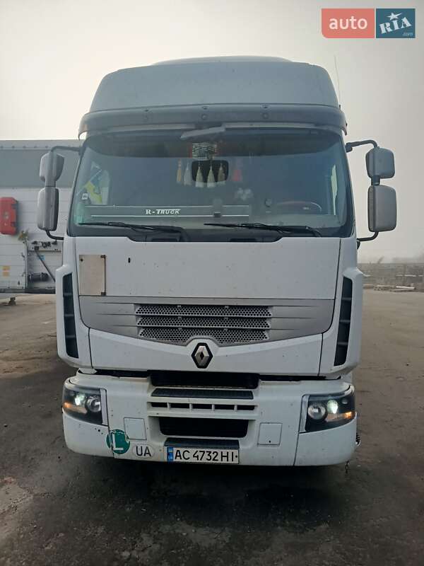 Тягач Renault Premium