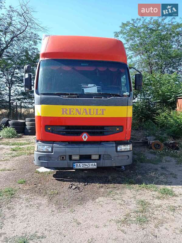 Тентований Renault Premium