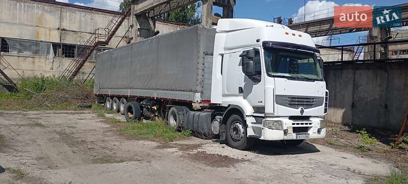 Вантажівки Renault Premium