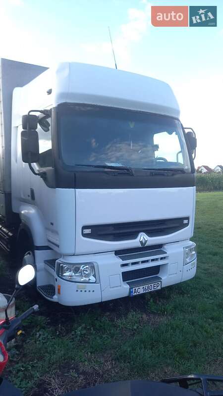 Грузовой фургон Renault Premium