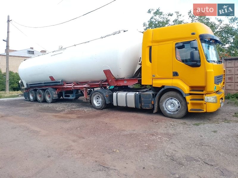 Тягач Renault Premium 2008 в Киеве