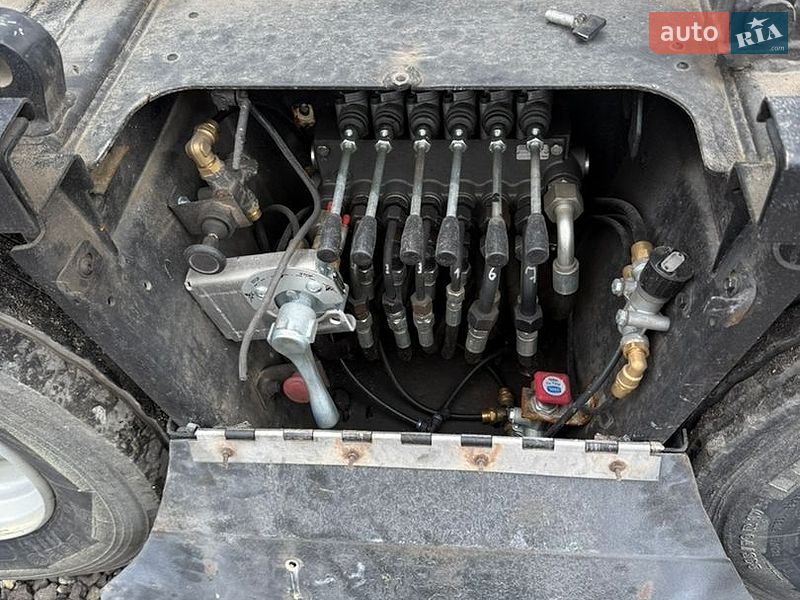 Автовоз Renault Premium 2011 в Бурштыне