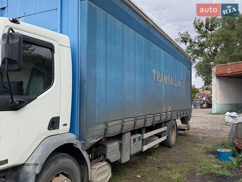 Тентований Renault Premium