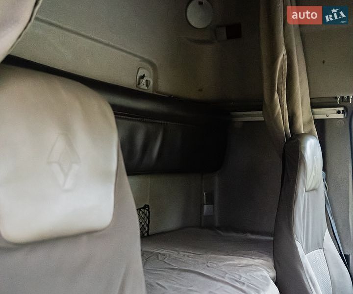 Тягач Renault Premium 2010 в Перемишлянах