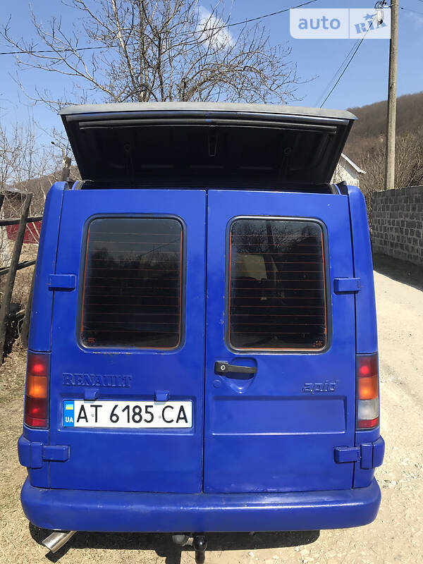 Універсал Renault Rapid 1988 в Івано-Франківську