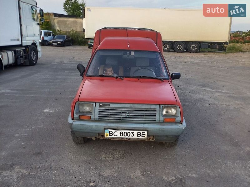 Мінівен Renault Rapid 1989 в Дрогобичі