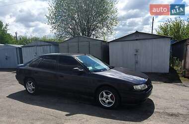 Renault Safrane  1992