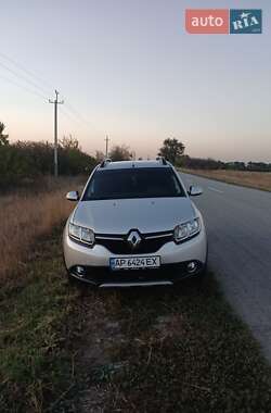 Renault Sandero StepWay 2016