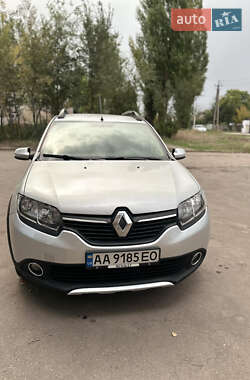 Renault Sandero StepWay  2013