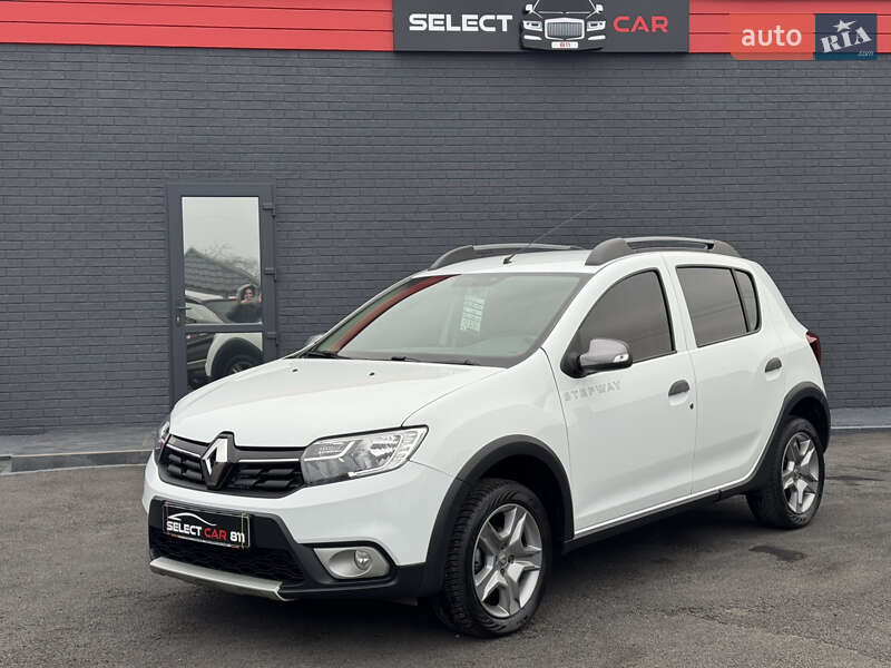Хэтчбек Renault Sandero StepWay