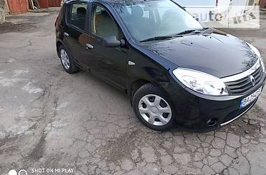 Renault Sandero  2011