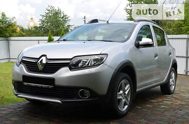 Renault Sandero  2013