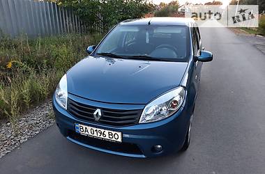 Renault Sandero  2011