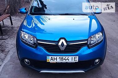 Renault Sandero stepway 2013