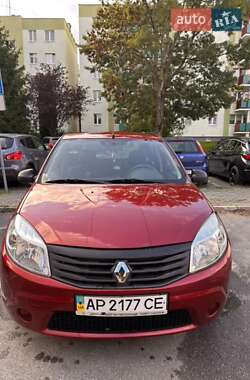 Renault Sandero  2011