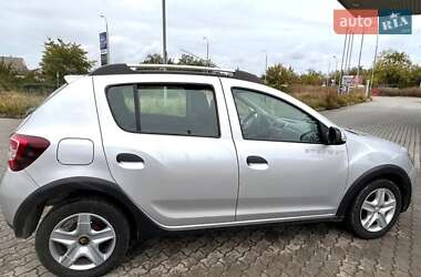 Renault Sandero  2015