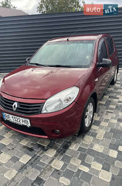 Renault Sandero  2011