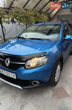 Renault Sandero  2013