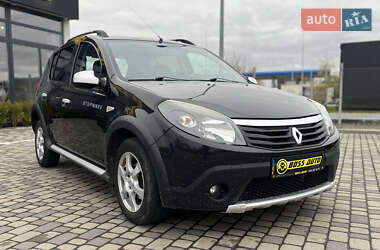 Renault Sandero  2012