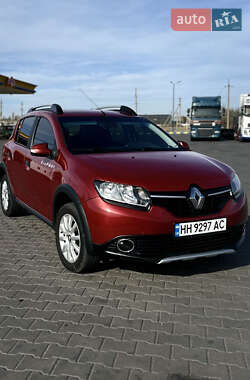 Renault Sandero 2015