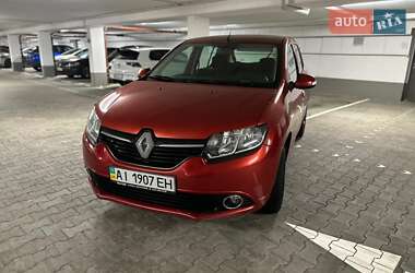 Renault Sandero  2013