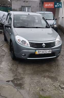 Renault Sandero  2011