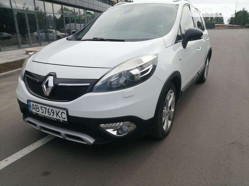 Мінівен Renault Scenic XMOD