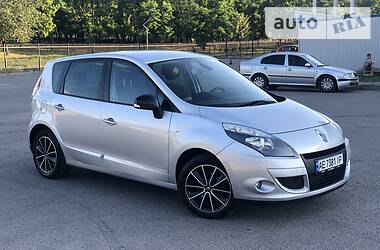 Renault Scenic BOSE 1.6 96kw 2012