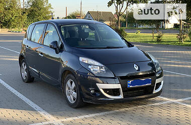 Renault Scenic  2011