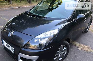 Renault Scenic LUX 2011