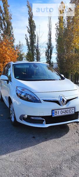 Универсал Renault Scenic