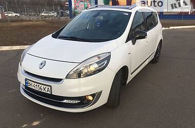 Renault Scenic  2012