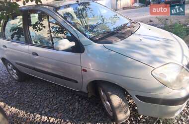 Renault Scenic  2002