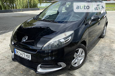 Renault Scenic  2012