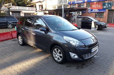 Renault Scenic  2011