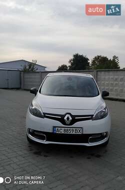 Renault Scenic  2012