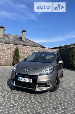 Renault Scenic  2012