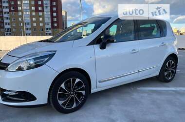 Renault Scenic  2015