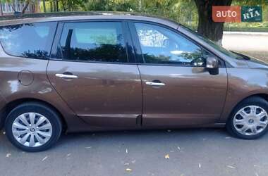 Renault Scenic  2010