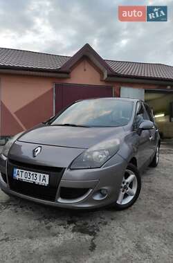 Renault Scenic  2011