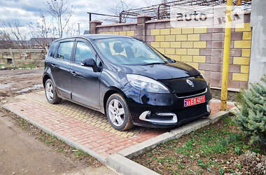 Renault Scenic  2012