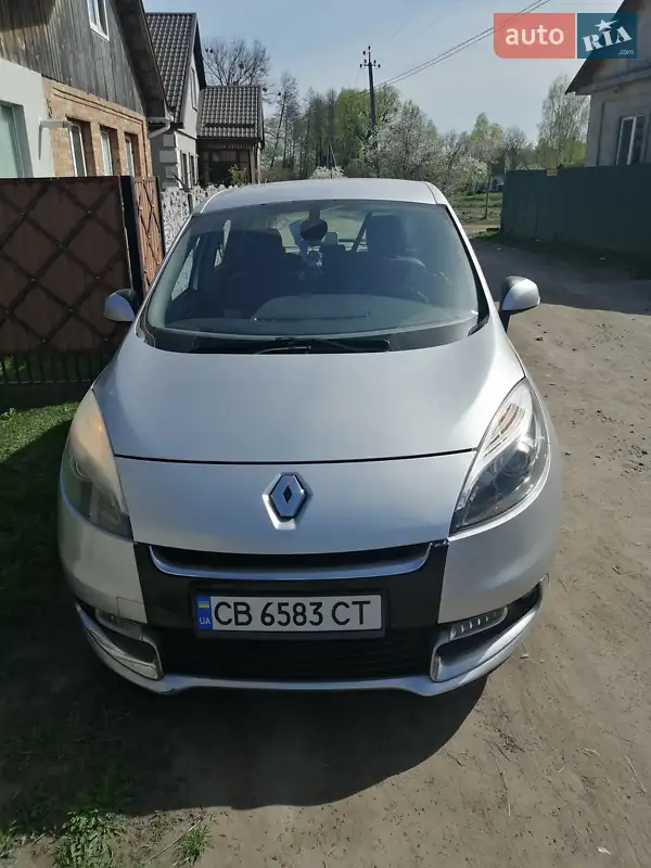 Renault Scenic 2012