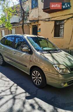 Renault Scenic  2002