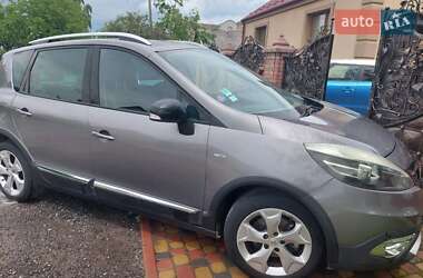 Renault Scenic  2013