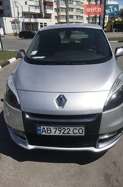 Renault Scenic  2012