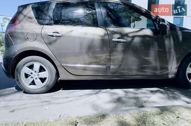 Renault Scenic  2009