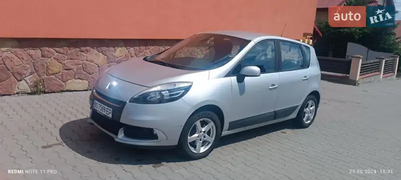 Renault Scenic 2013